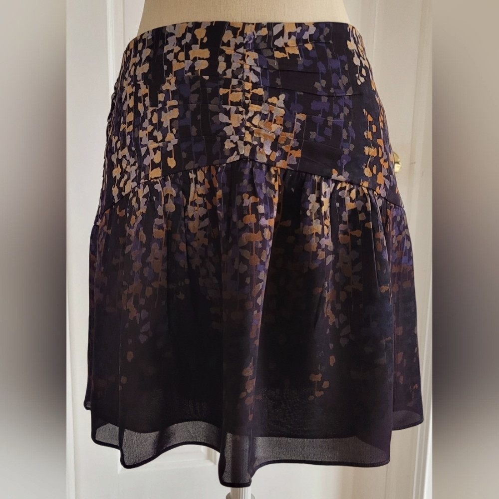 REISS skirt, never worn without tags. Size 6.